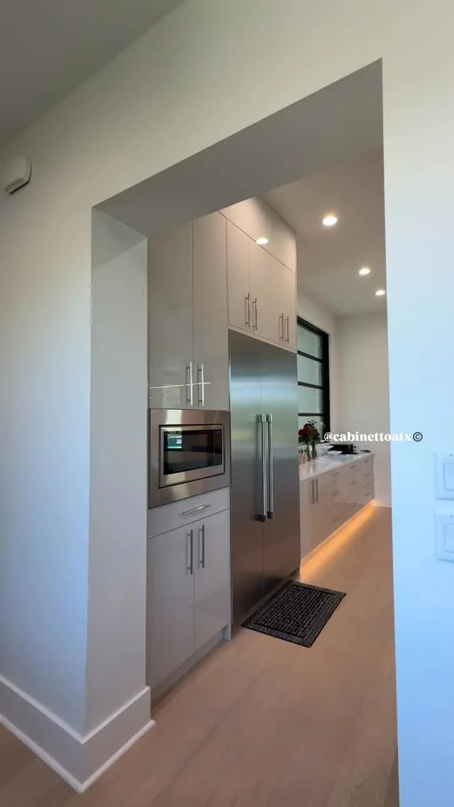 Do we like it or love it? 
Sharing details on one of our favorite projects of May, stay tuned! 

#cabinettotx #austin #kitchengoals #kitchendesign #modernkitcheninspo