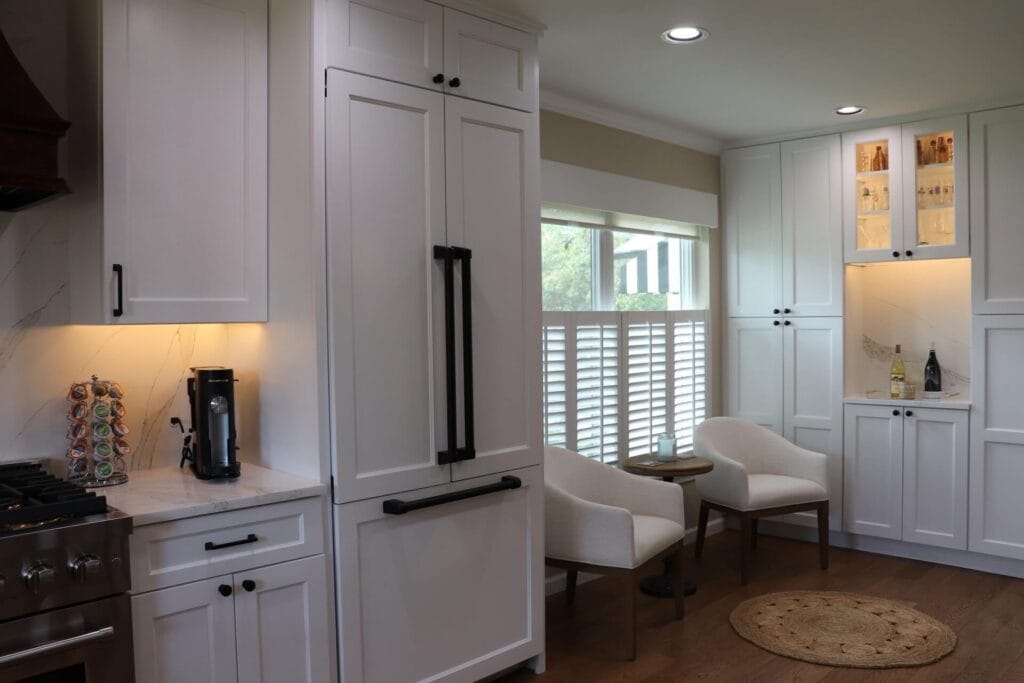 RTA White Shaker with Stratus Calacatta McLaren countertops