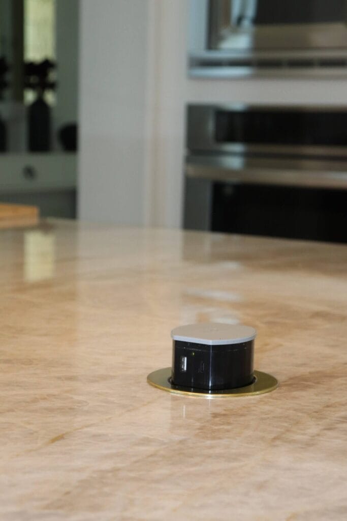 Durasupreme White Oak island, Fabuwood Dove on the perimeter, Taj Mahal quartzite countertops