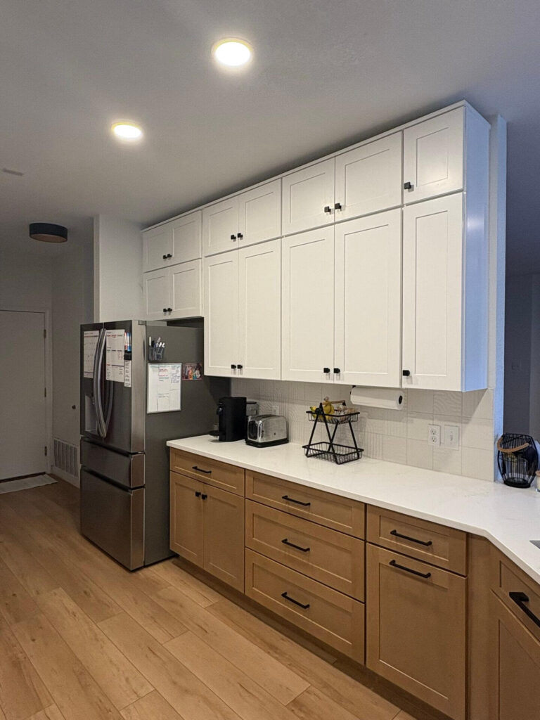 RTA Timber Shaker lowers, RTA White Shaker uppers