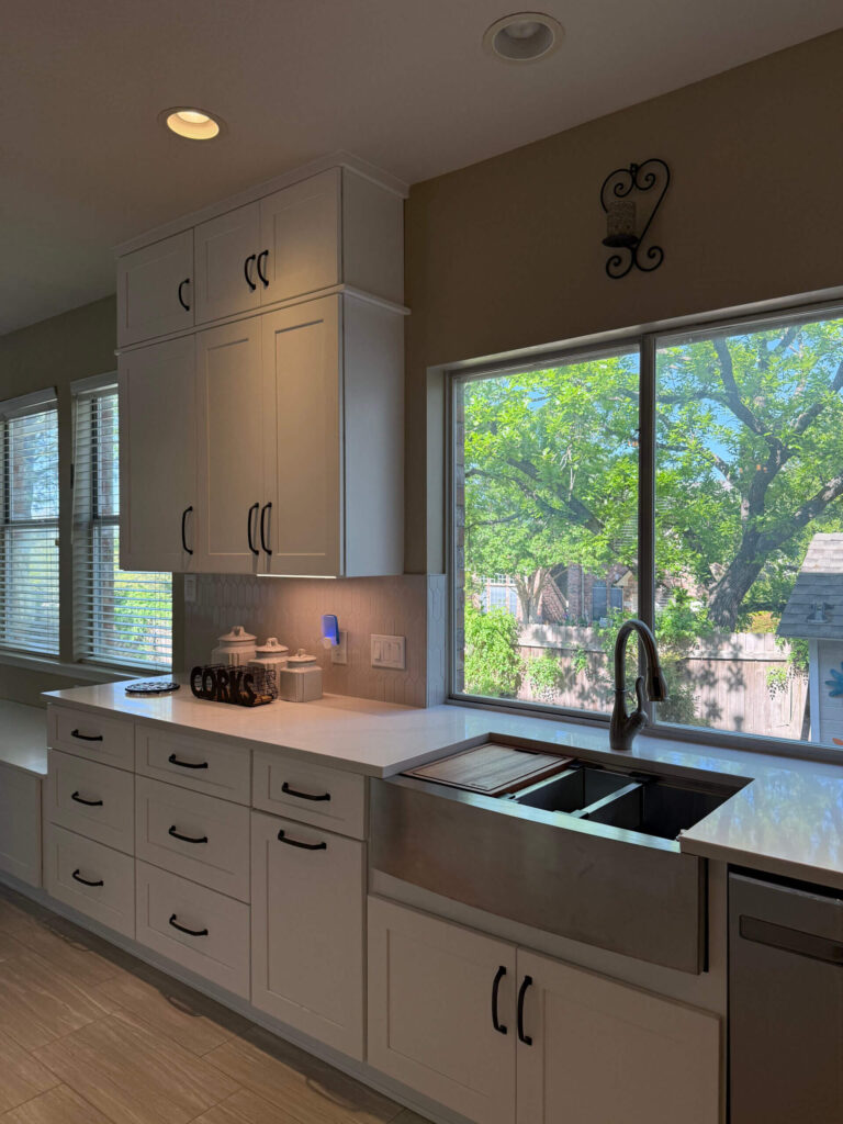 RTA White Shaker vanity with Arizona Tile Ridge countertop