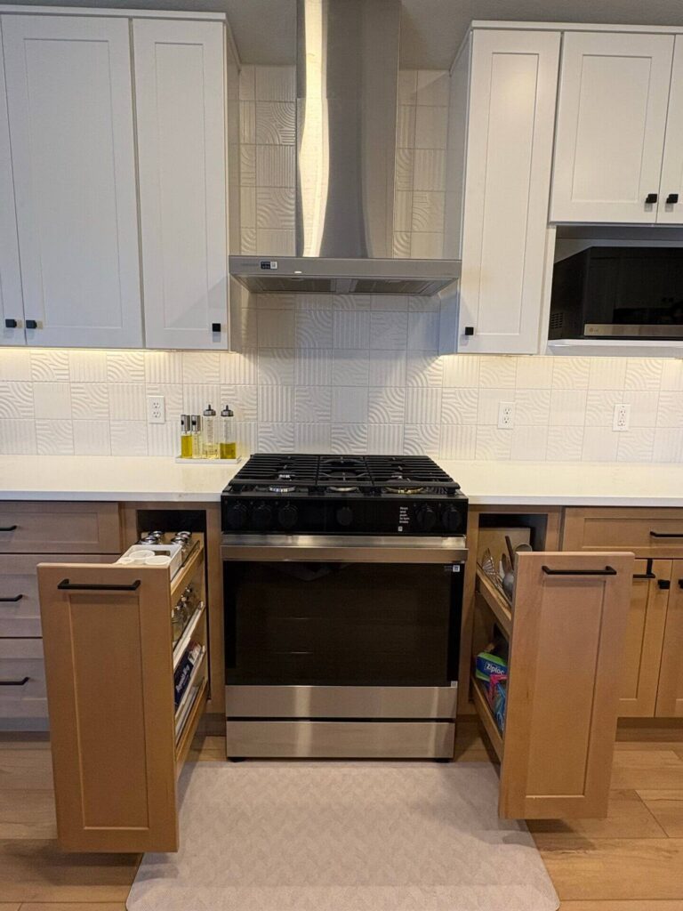 RTA Timber Shaker lowers, RTA White Shaker uppers